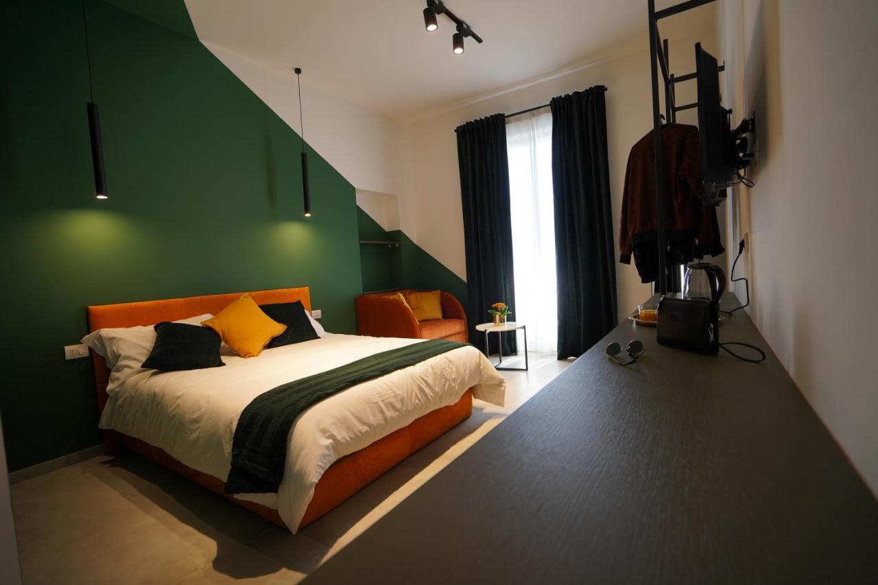 Nacu 90 Bed & Breakfast เนเปิลส์ ภายนอก รูปภาพ