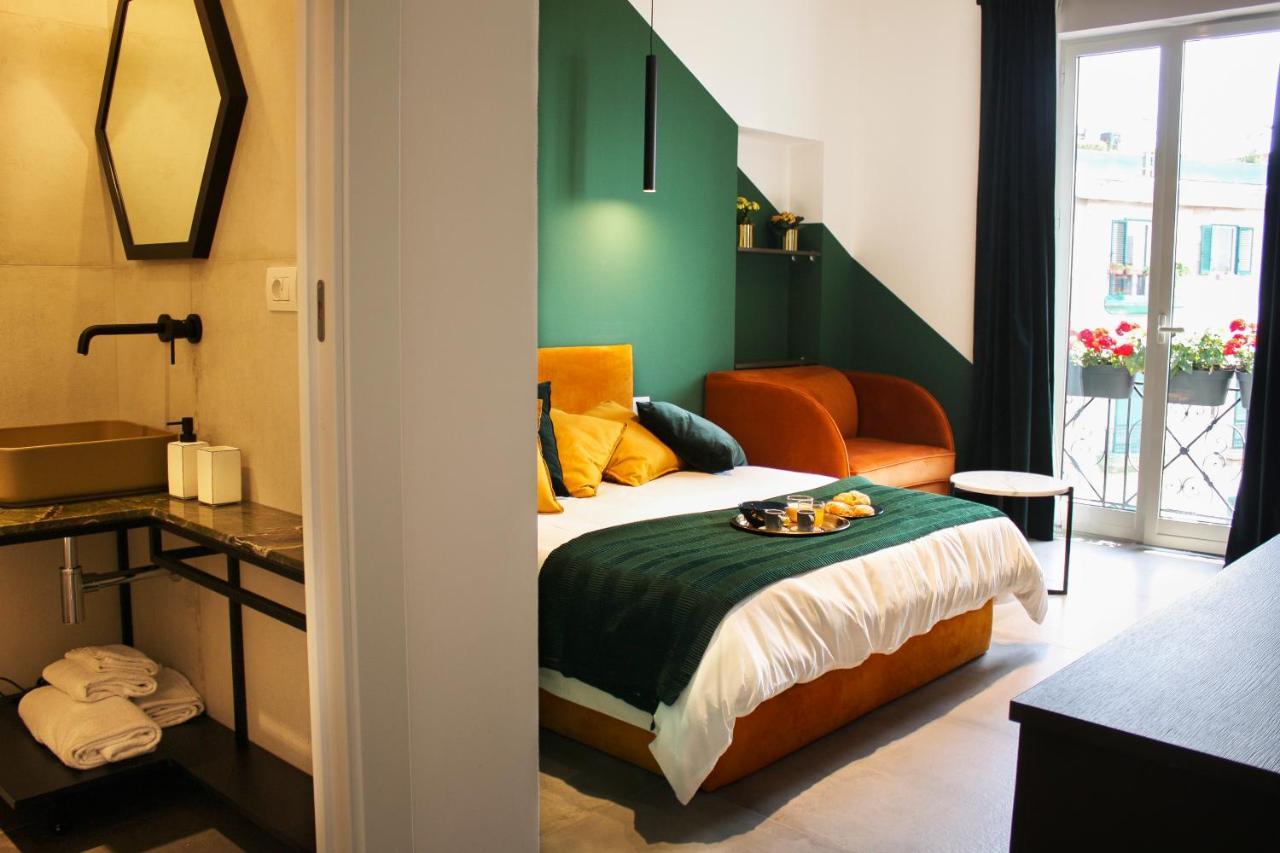 Nacu 90 Bed & Breakfast เนเปิลส์ ภายนอก รูปภาพ